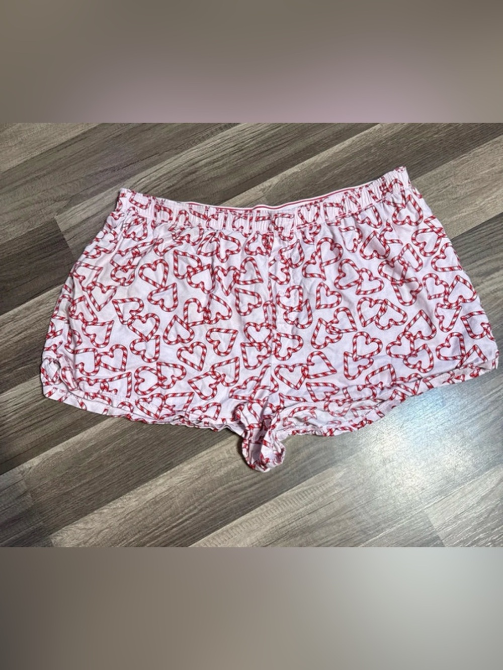 Victoria’s Secret PINK Women's Pink candy cane Heart-Print Lounge Shorts Large